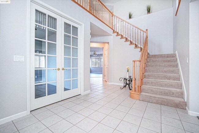 Building Photo - 364 Dante Ct