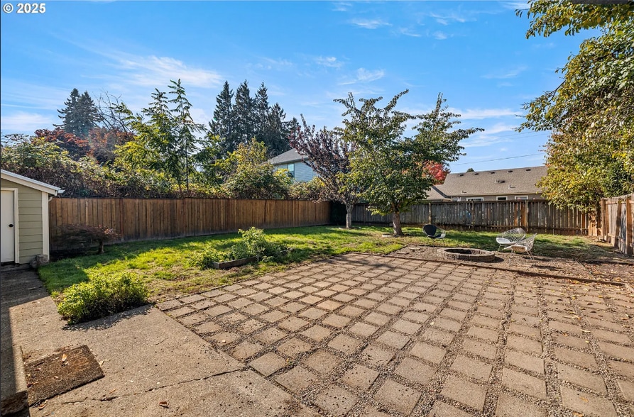 Building Photo - 9313 North Hodge Avenue