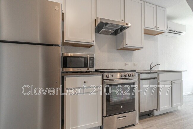 Building Photo - 7128 Elm Cv