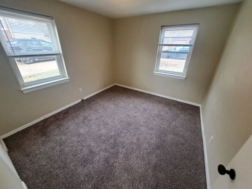 Building Photo - 2131 21st Ave