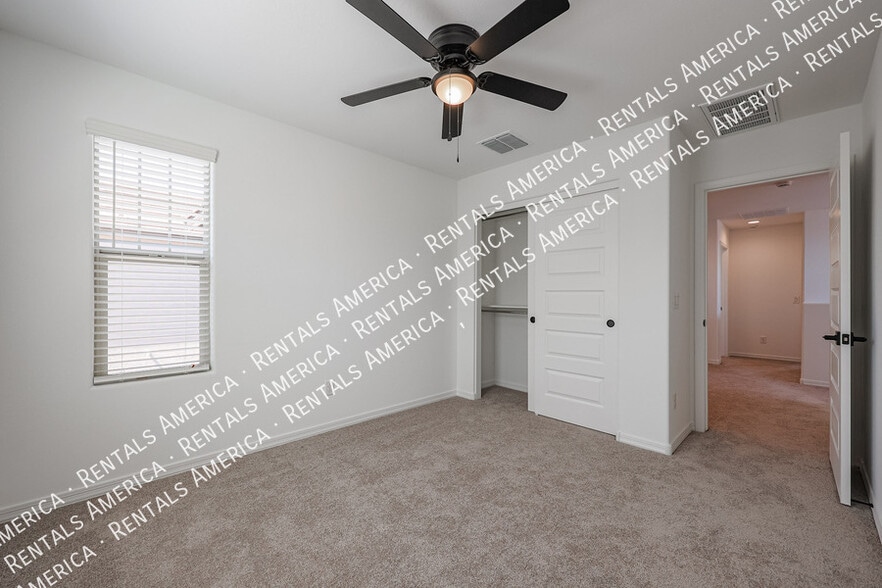 Building Photo - 3768 N 99th Dr