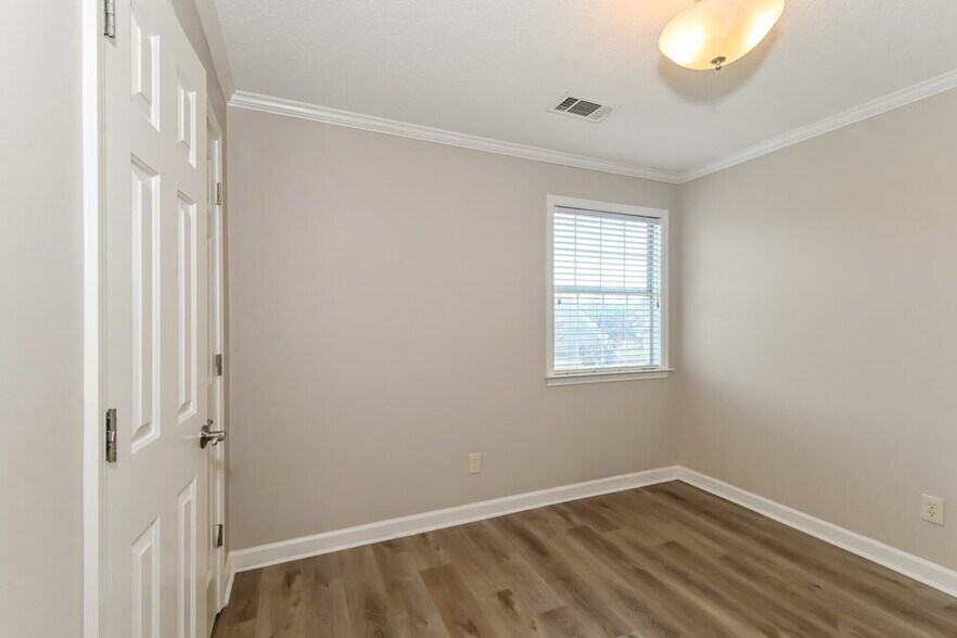Building Photo - 6341 Fairway Heights Cove