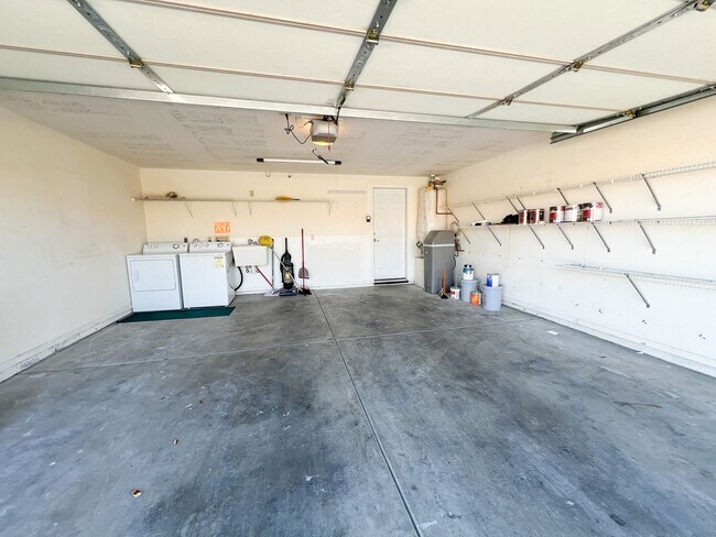 Building Photo - 503 S Sawmill Gardens Dr