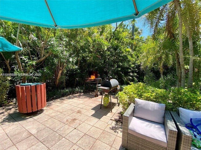 Building Photo - 170 Ocean Ln Dr