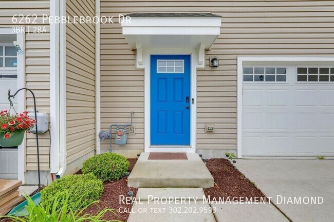 Building Photo - 6262 Pebblebrook Dr