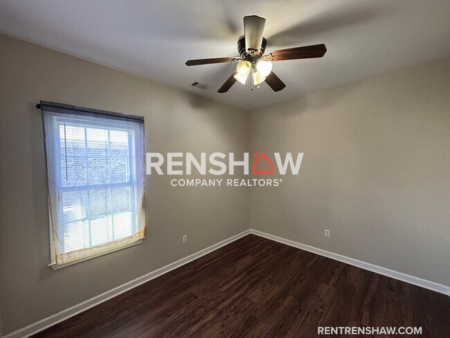 Building Photo - 152 Brighton Village Loop