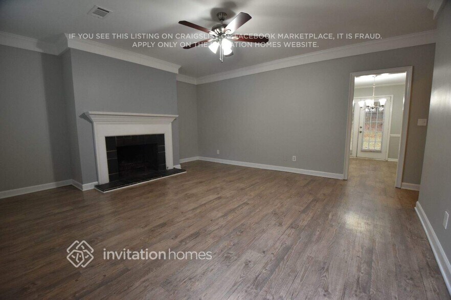 Building Photo - 423 Willow Ct SE