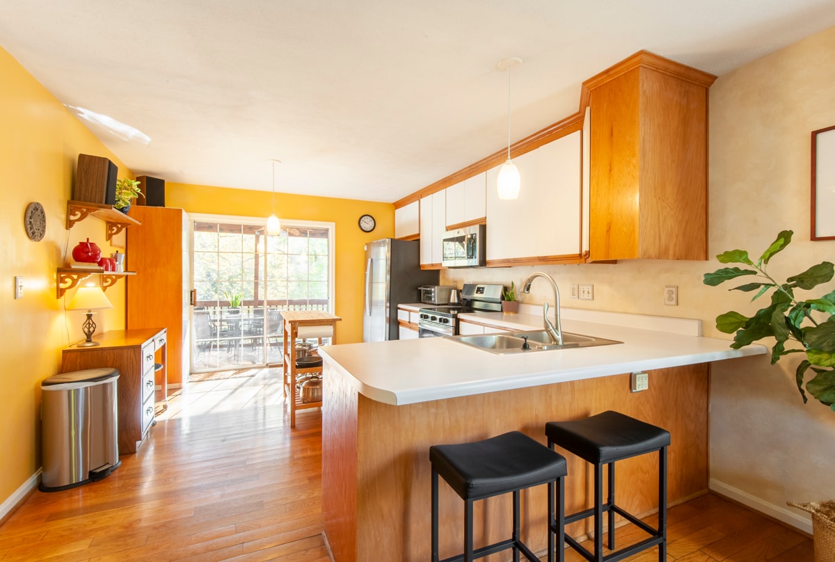 Building Photo - 110 Chisholm Pl