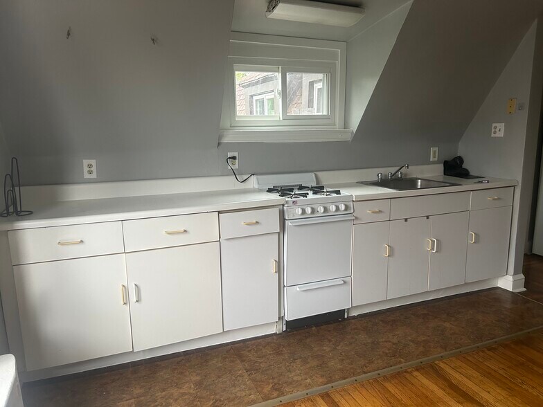 Building Photo - 3308 Hamilton St