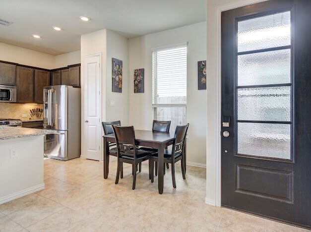 Building Photo - 1646 Ryon Falls Dr