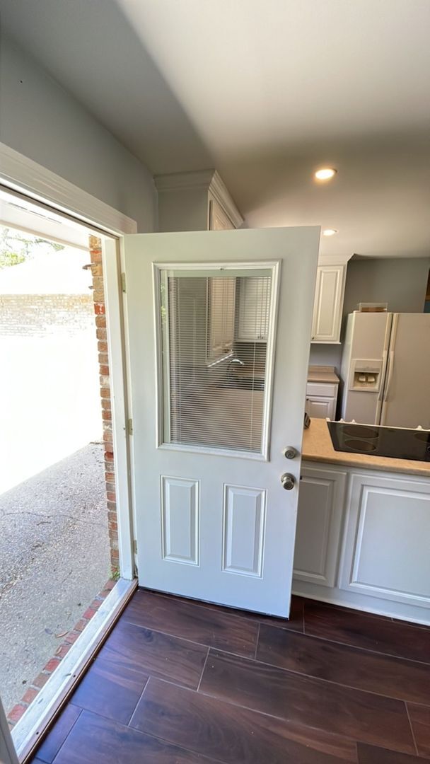 Building Photo - 3 BD 2 BA Home in the Bayou View School District of Gulfport includes LAWN CARE