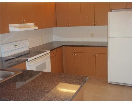 Building Photo - 11458 Royal Palm Blvd