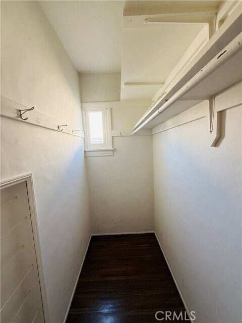 Building Photo - 5717 Alessandro Ave