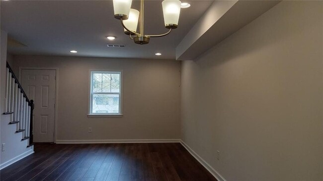 Building Photo - 2156 Park Terrace