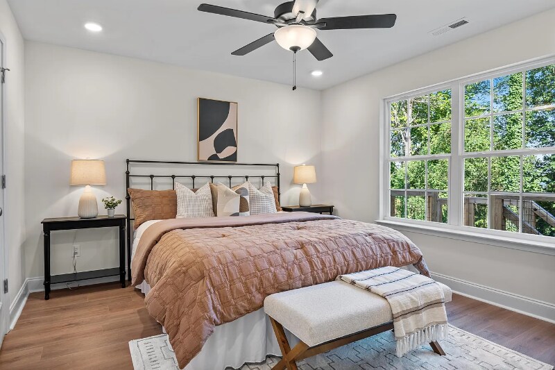 Building Photo - 812 Aubrey Ave