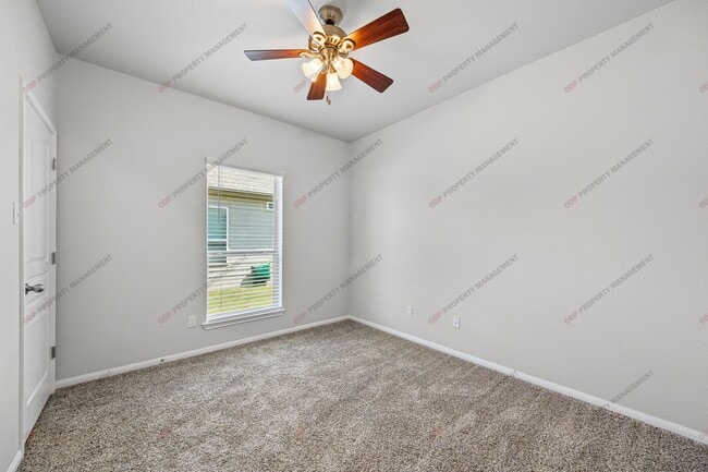 Building Photo - 521 Wedgwood Dr