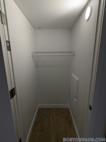 Building Photo - 55 Brighton Ave