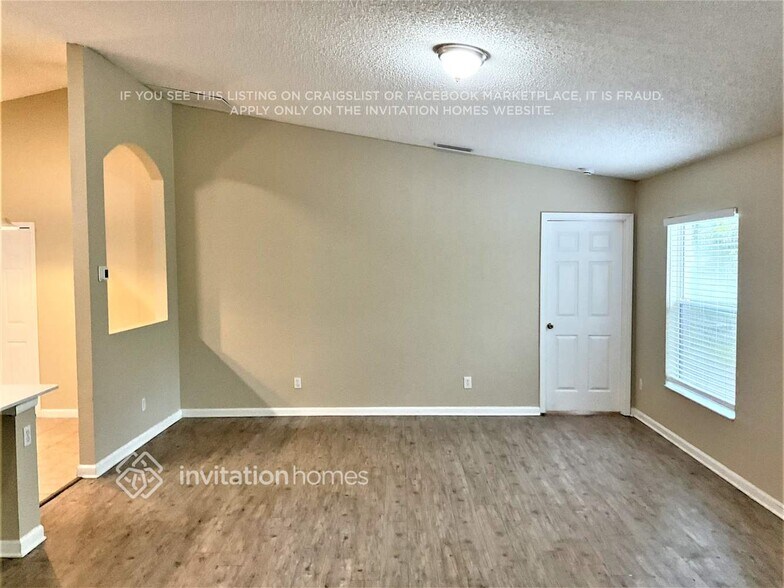Building Photo - 1480 Waldrun St SE