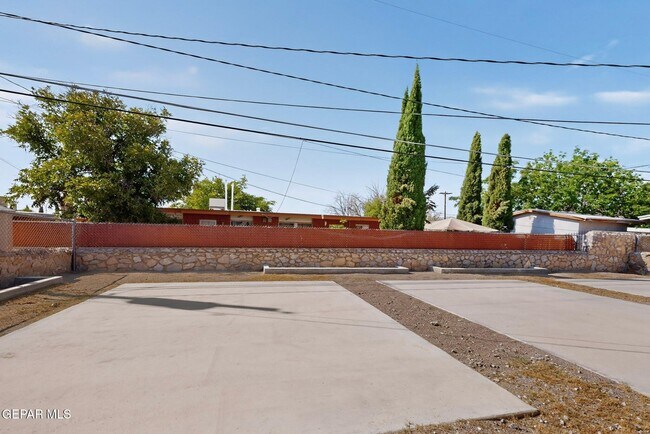 Building Photo - 5108 Yvette Ave