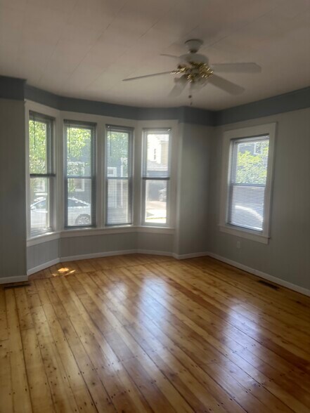 Building Photo - 9 Belknap St