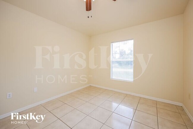 Building Photo - 317 Apartment St