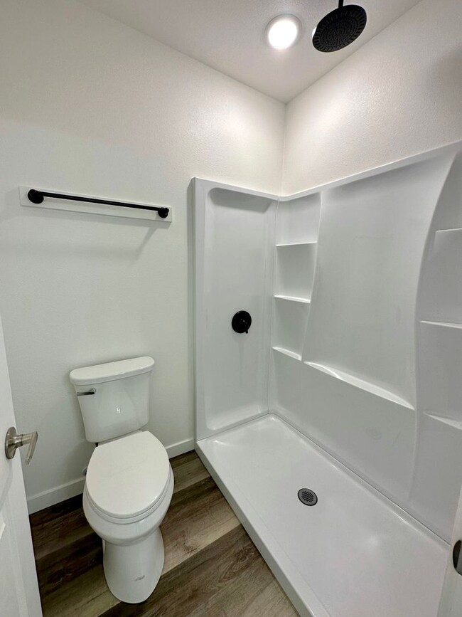 Building Photo - 1529 Pey Dr