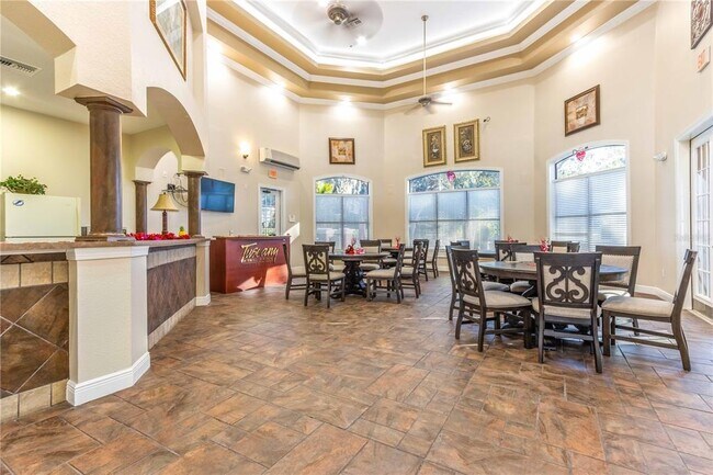 Building Photo - 2141 Portofino Pl