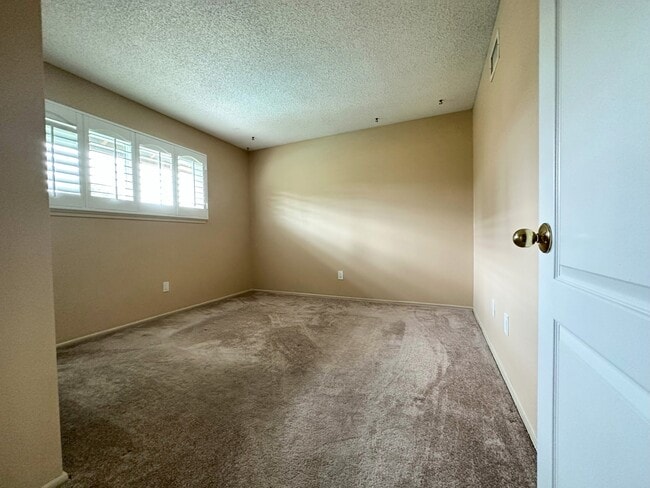 Building Photo - 11348 Barbi Ln