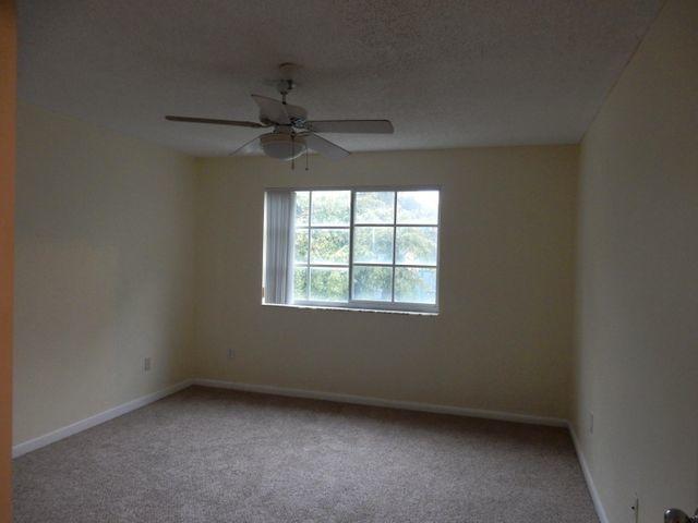 Building Photo - 110 Yacht Club Way
