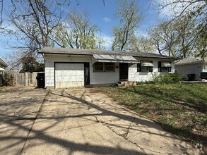 Building Photo - 3 bedroom 1 bath