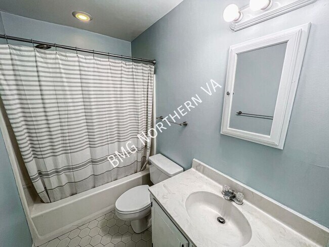 Building Photo - 3816B Steppes Ct