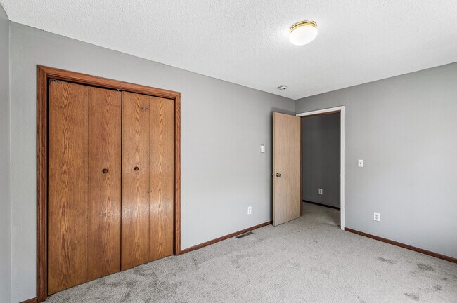 Building Photo - 306 N 23rd Ave