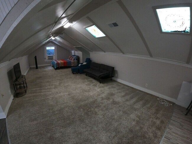 Building Photo - 15th Ave 2023**Raymer