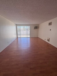 Building Photo - 215 N Belmont St