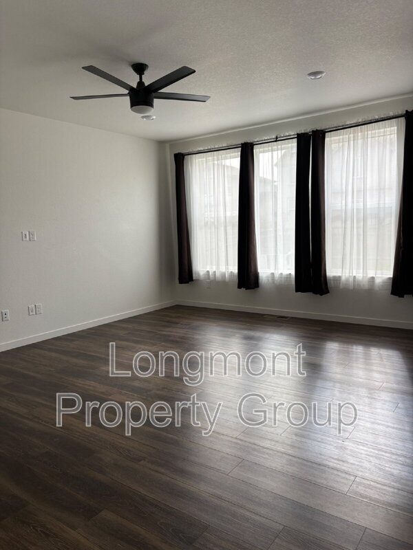 Building Photo - 3518 Sawtooth St