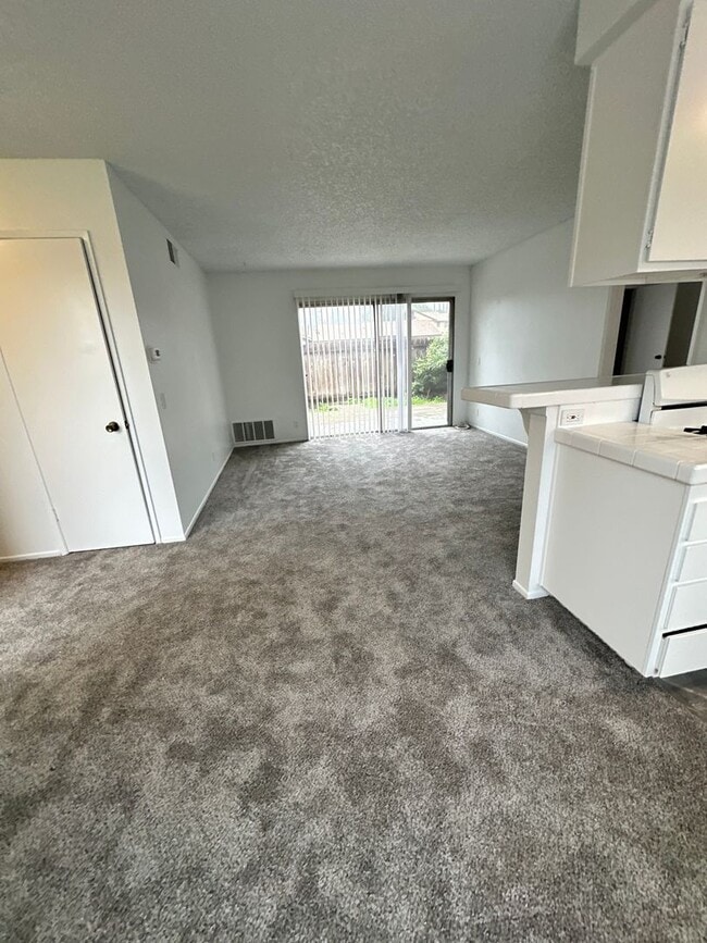 Building Photo - NORTH CANAL STREET and SAIL STREET