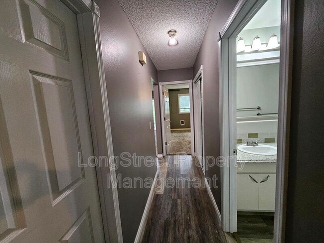 Building Photo - 1814 NE 19th St