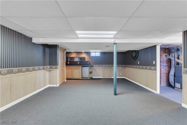 Building Photo - 1487 E 193rd St