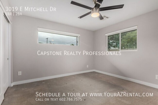 Building Photo - 3019 E Mitchell Dr