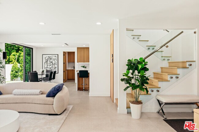 Building Photo - 17045 Otsego St