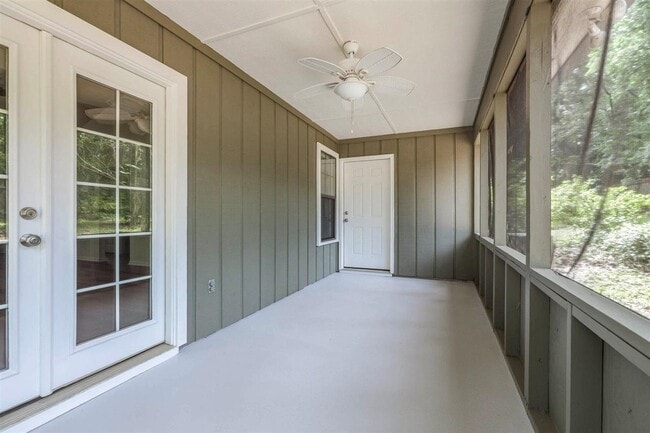 Building Photo - 2556 Panther Creek Rd