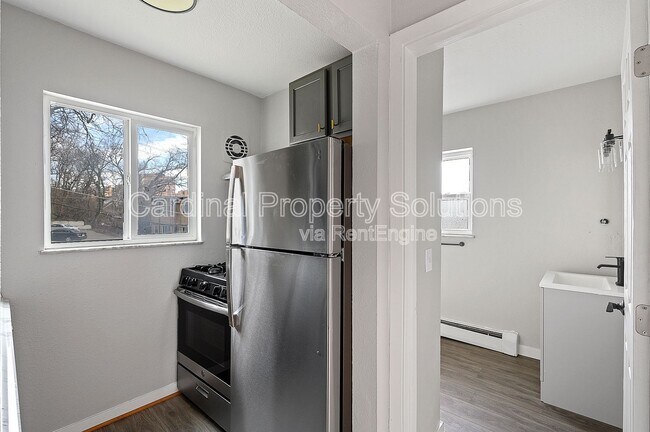 Building Photo - 3271 Morrison Ave