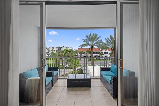 Building Photo - 2860 S Ocean Blvd