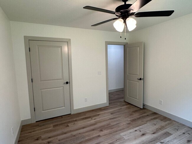 Building Photo - Now Accepting Applications – 4 BED 3 BATH | Summit Pass Subdivision | Waynesville School District