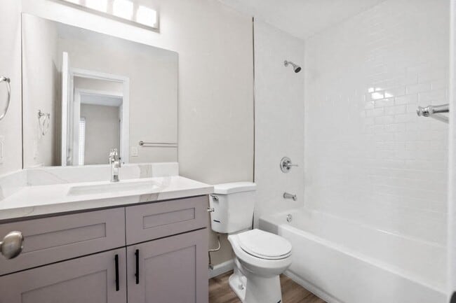 Interior Photo - Englander Apartments