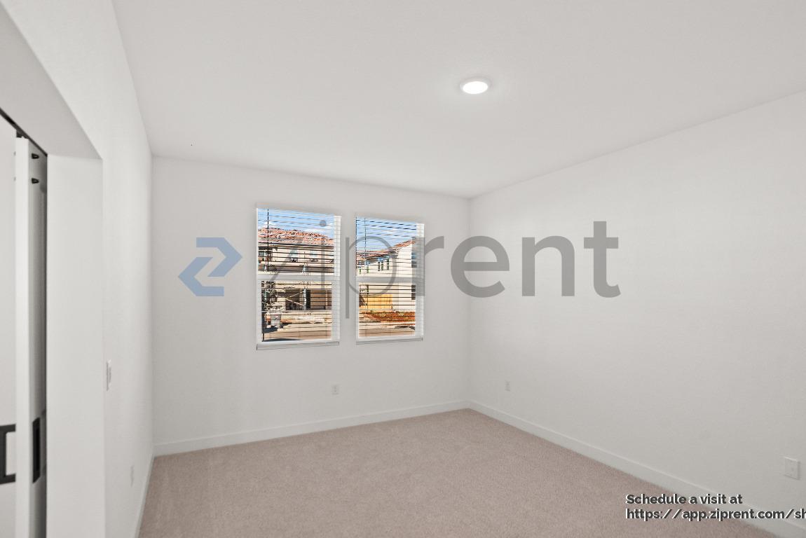 Building Photo - 412 Gold Coast Rd