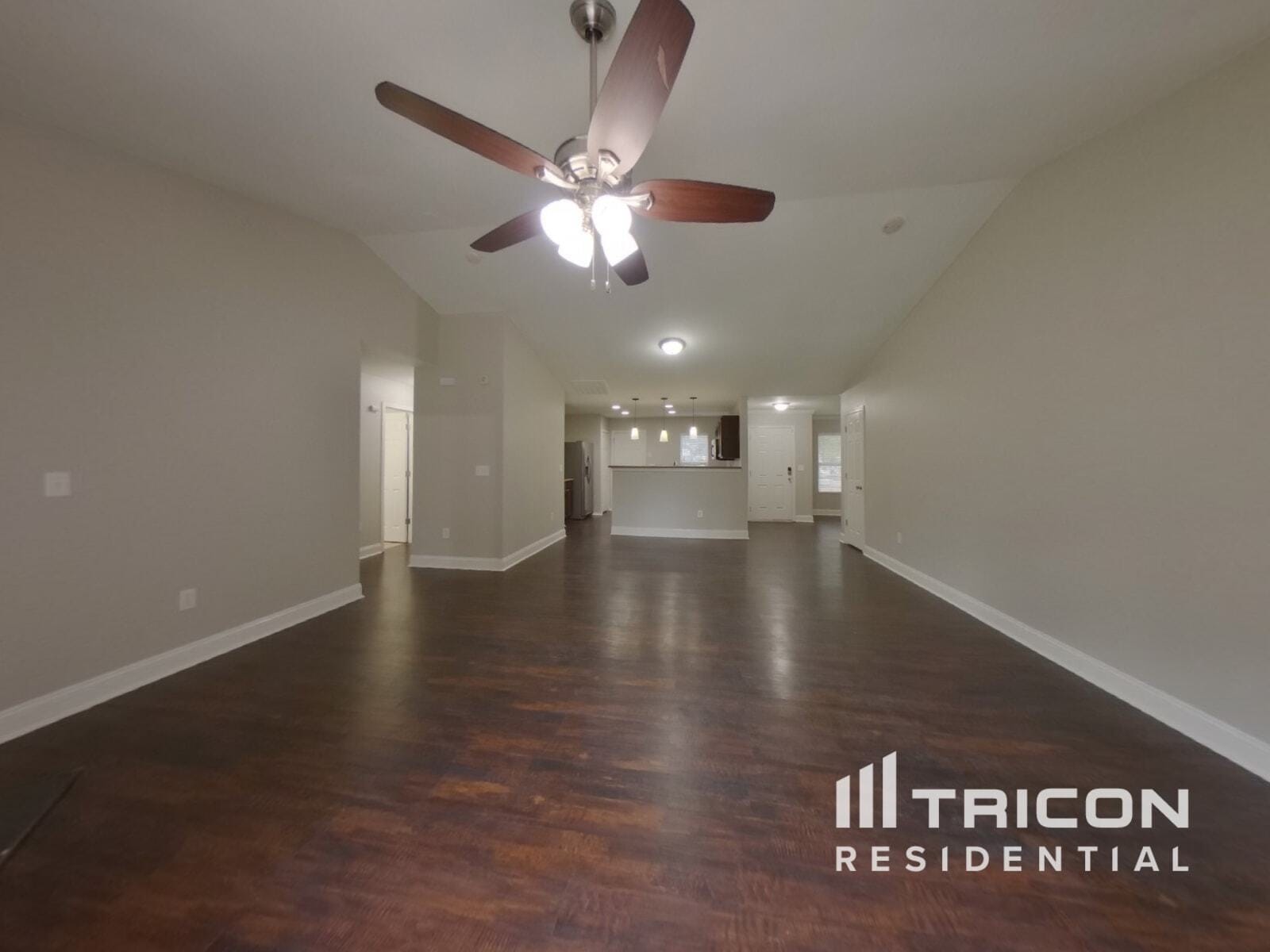 Building Photo - 4116 Larkhaven Village Dr
