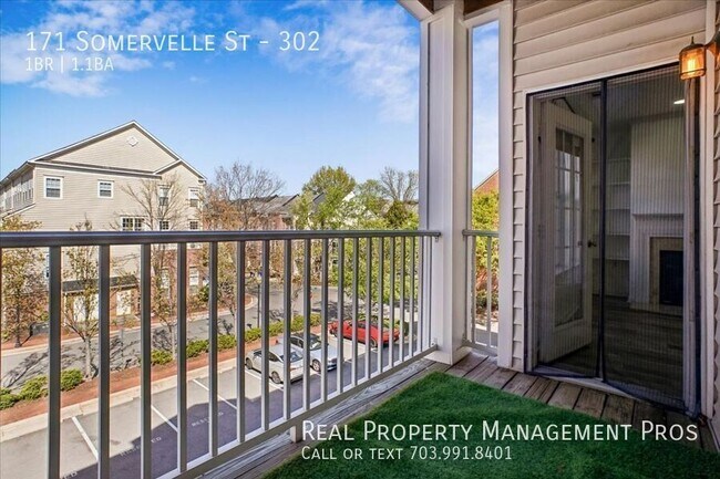 Building Photo - 171 Somervelle St