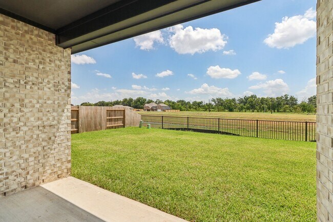 Building Photo - 2614 Wastelbread Ln