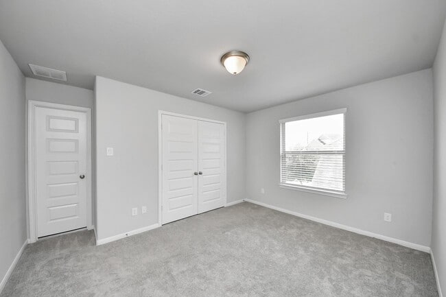 Building Photo - 3102 Trishelle Ct